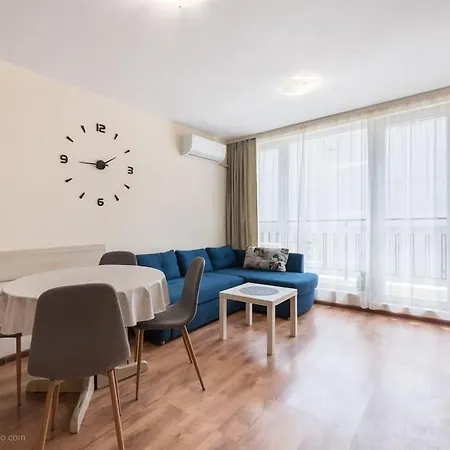 Bright Place Next To Grand Mall 아파트