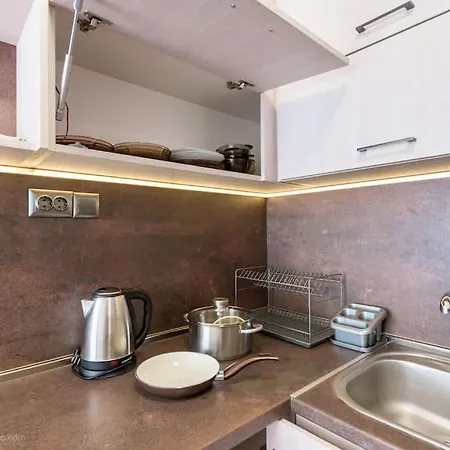 Bright Place Next To Grand Mall * וארנה