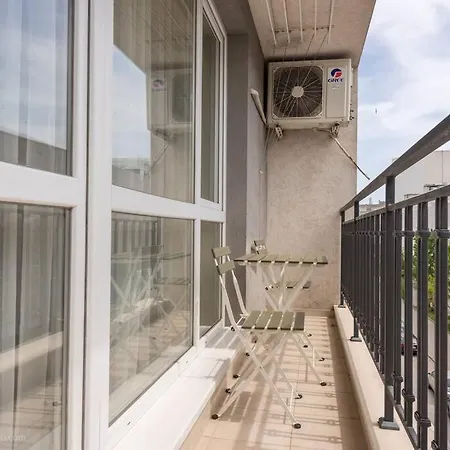 דירה Bright Place Next To Grand Mall וארנה